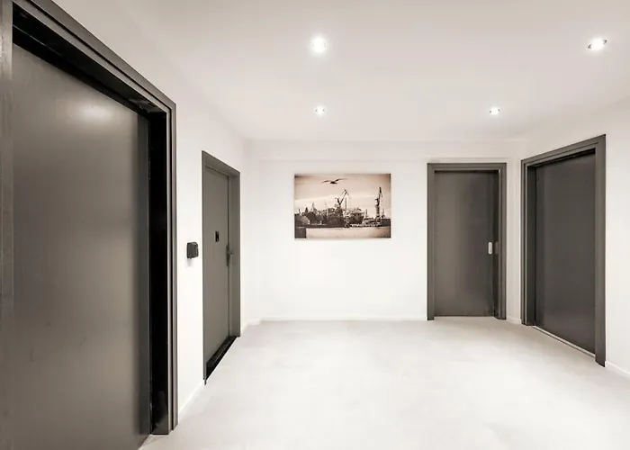 Hh 03 By Rockchair - Superhost Status - Modernes Mit Sonnigem Balkon & Premium Boxspringbetten In Winterhude - Geheimtipp *