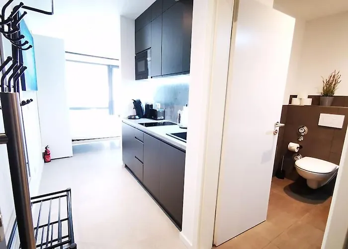 Apartament Hh 03 By Rockchair - Superhost Status - Modernes Mit Sonnigem Balkon & Premium Boxspringbetten In Winterhude - Geheimtipp