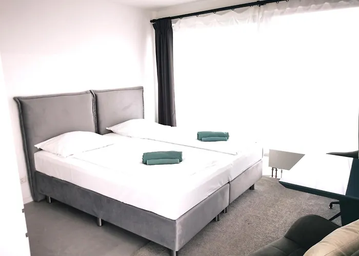 Hh 03 By Rockchair - Superhost Status - Modernes Mit Sonnigem Balkon & Premium Boxspringbetten In Winterhude - Geheimtipp * Hamburg
